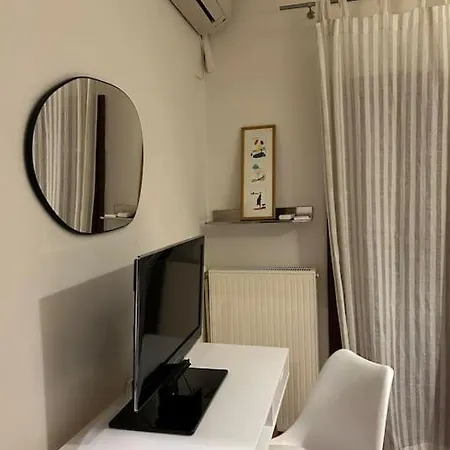 The One Apartment *